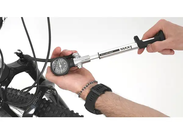 Max1 Shock Sport 600 psi Pumpe mit Manometer