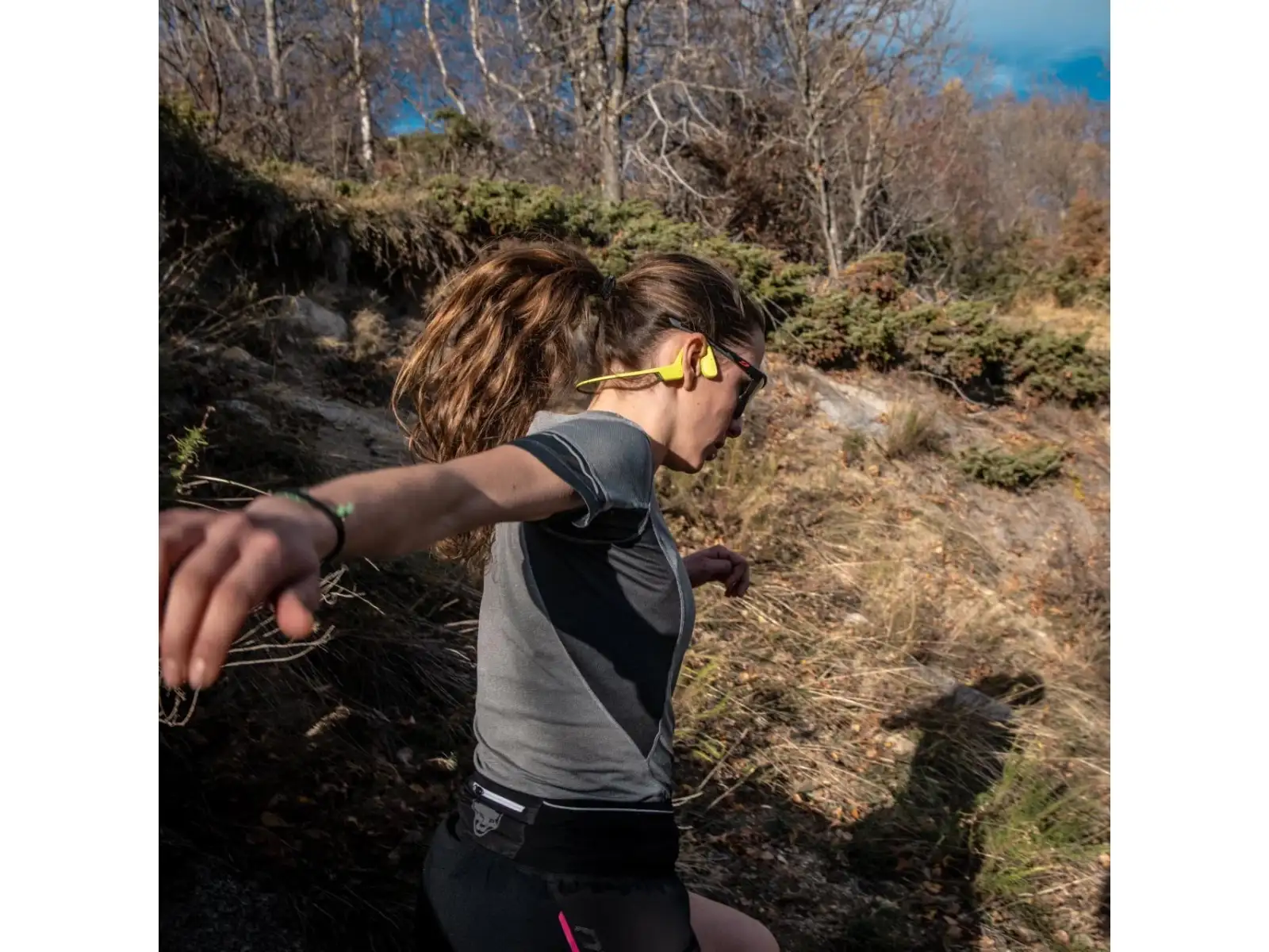 Suunto Sonic Kopfhörer in Schwarz.