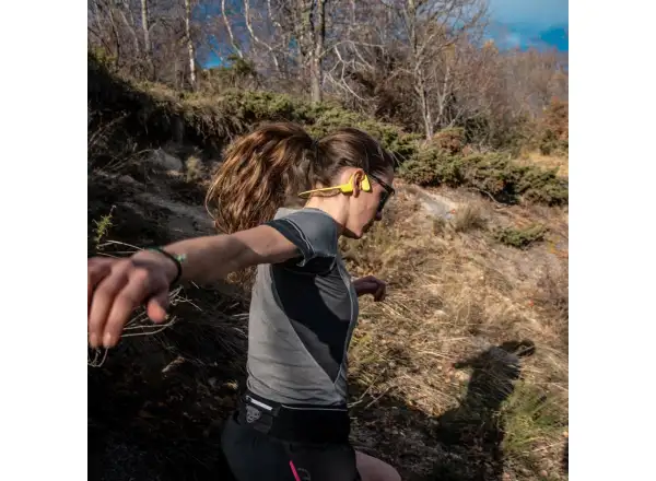 Suunto Sonic Kopfhörer in Schwarz.