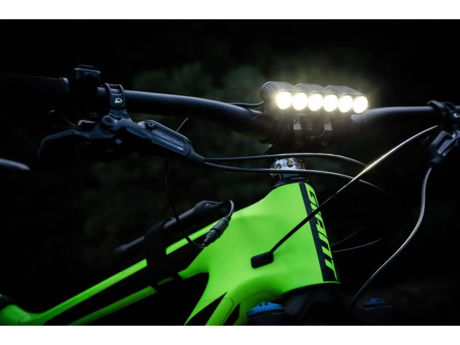 Gemini Titan 2500 OLED Frontleuchte