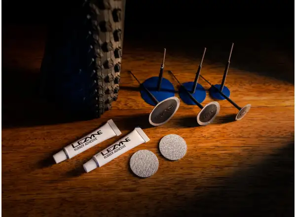 Lezyne Tubeless Pro Plugs Reparaturset für Schlauchreifen.