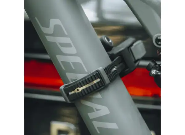 Thule Epos Fahrradträger für Anhängerkupplung für 3 Räder