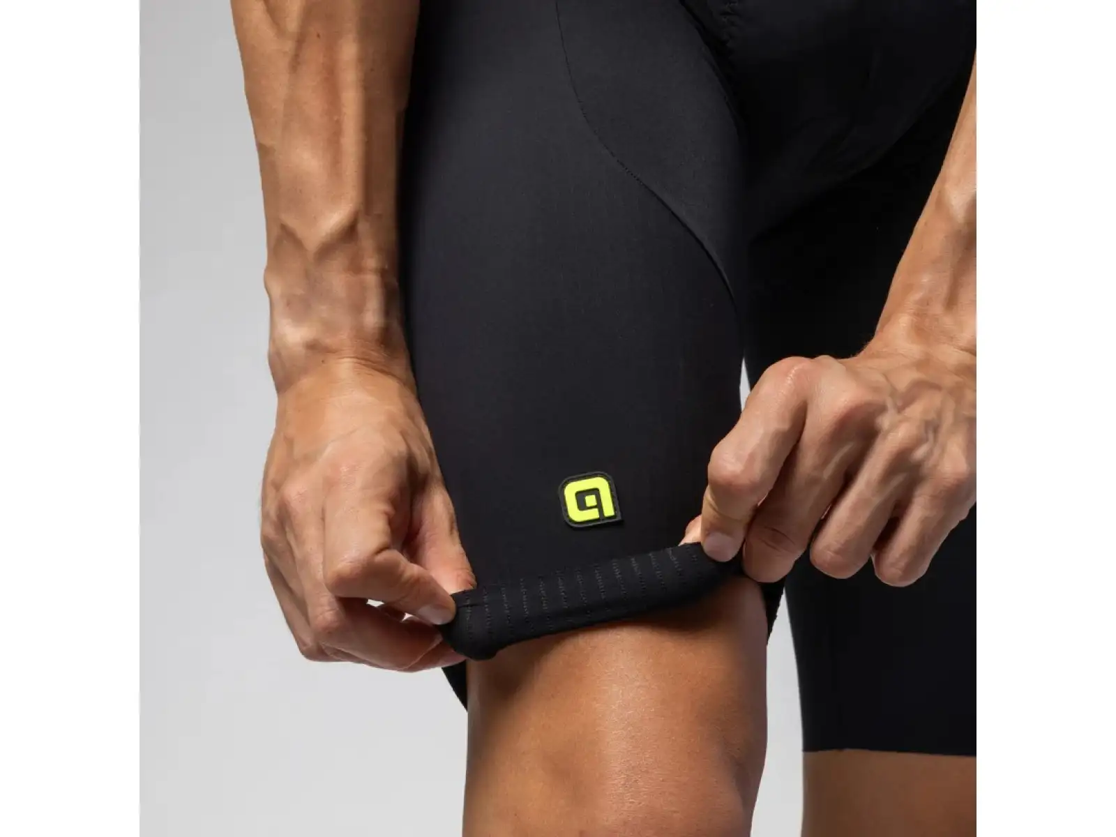 Alé R-EV1 Sprinter Herren-Shorts mit Einsatz und Träger Black
