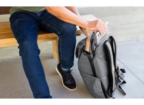 Peak Design Everyday Rucksack 30 l - Holzkohle