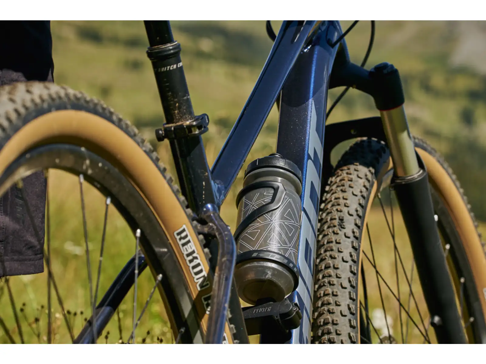 Giant Mountainbike 29″ – Talon 0 Ultra Navy
