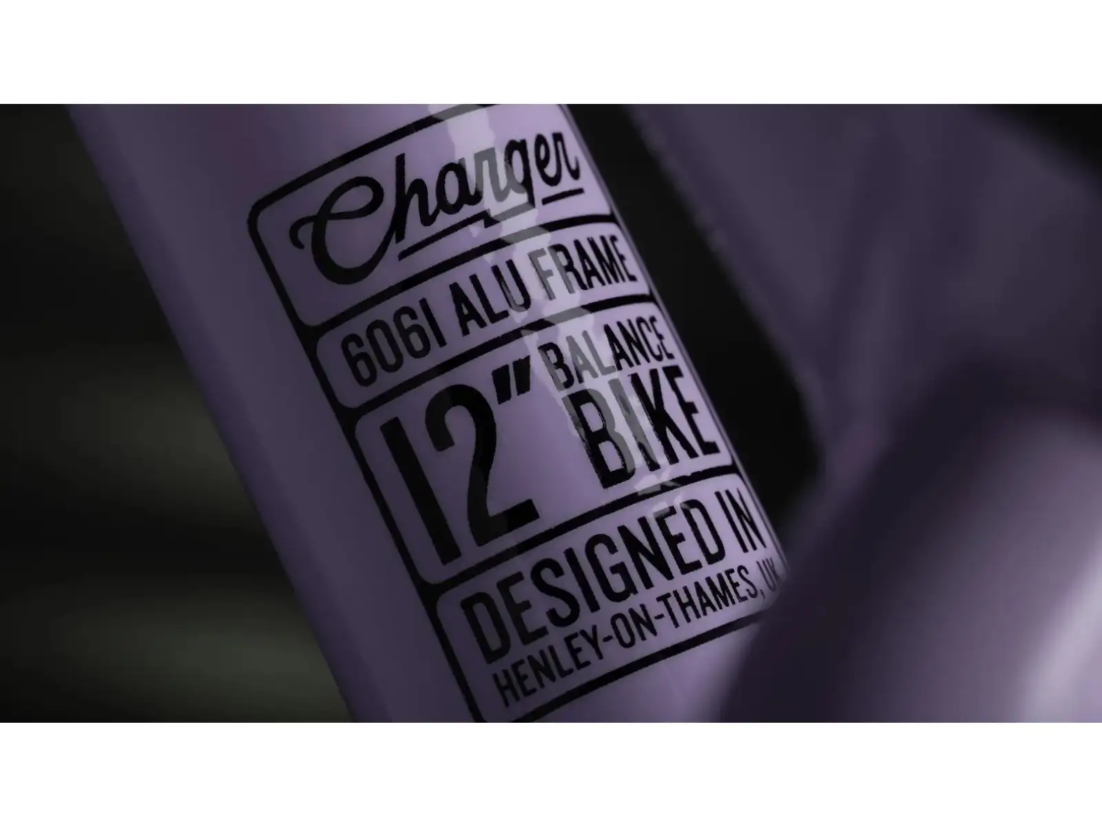 Early Rider Charger 12 Kinderrad ohne Pedalen mit Bremse Violet Haze mit Bremse
