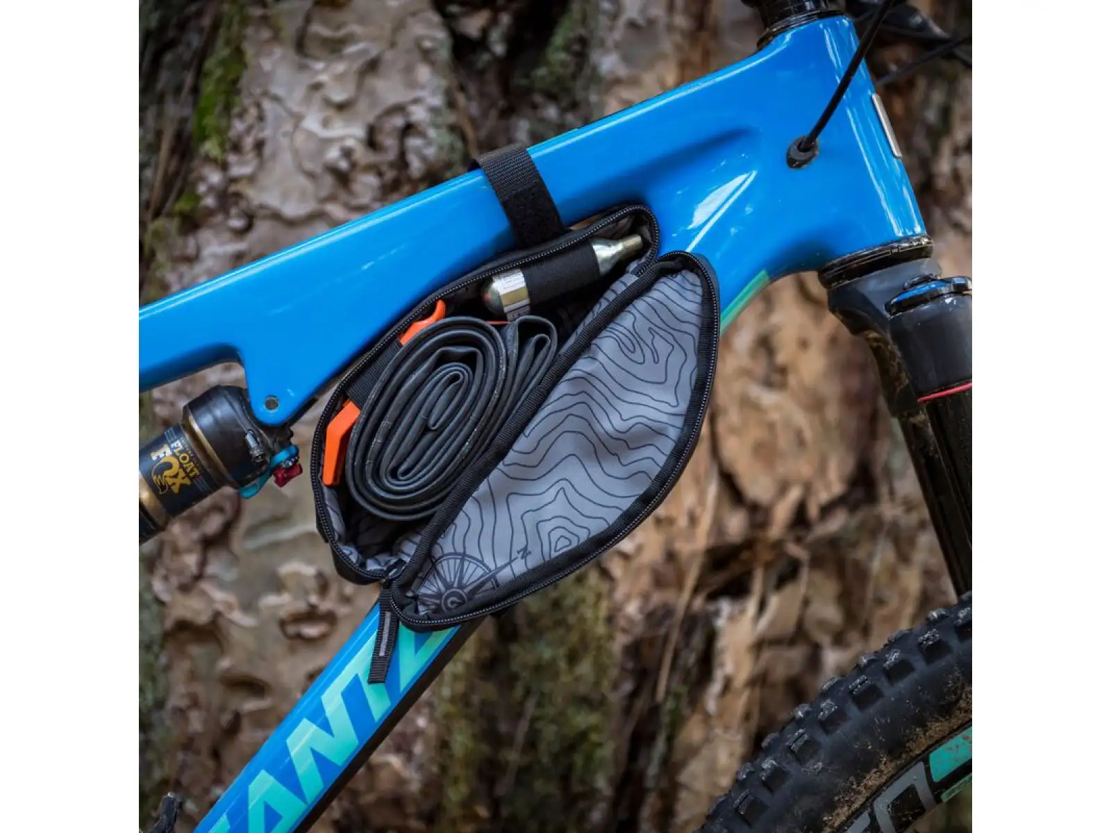 Blackburn Outpost Corner Bag Rahmentasche