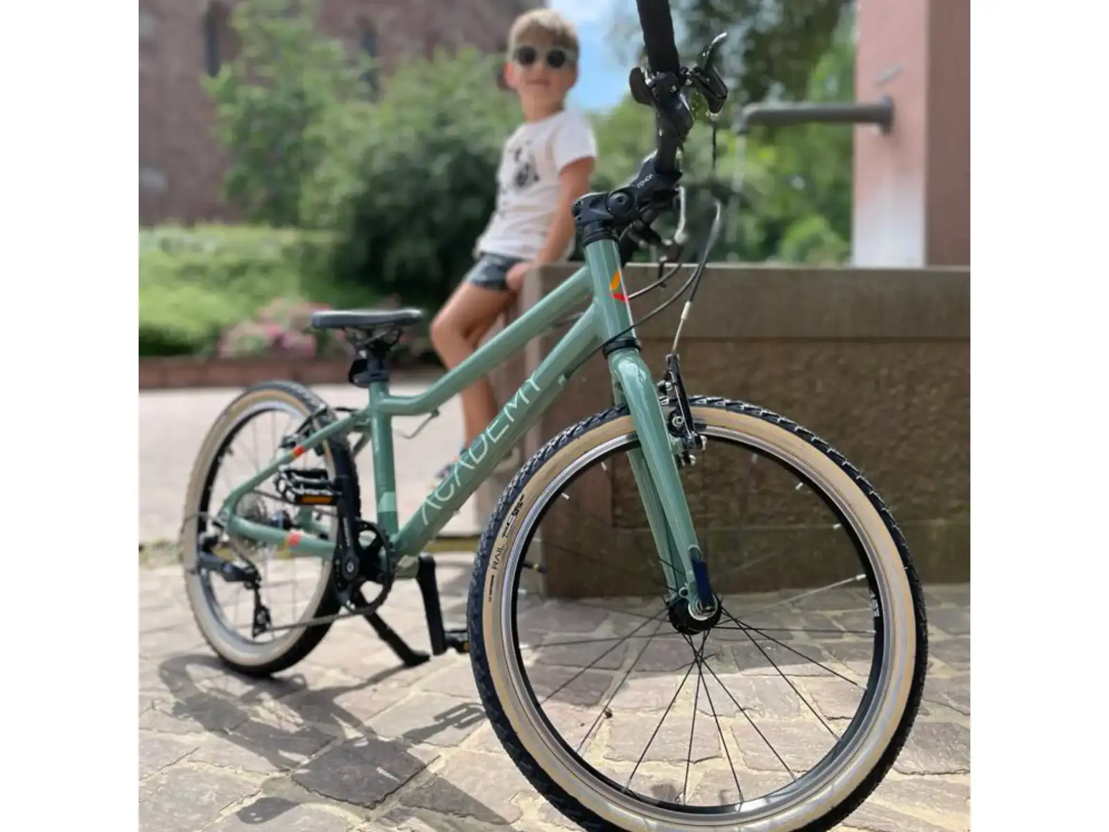Academy Grade 4 Kinderfahrrad 20" grün