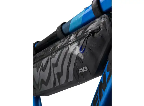 Aevor Frame Pack Road Proof Large Rahmen-Tasche 5,2 l Schwarz