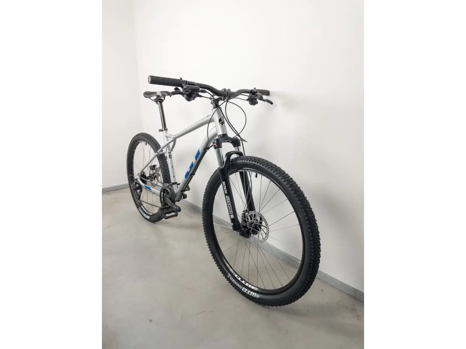 GT Aggressor 27,5 Expert Microshift SLV Mountainbike MUSTER