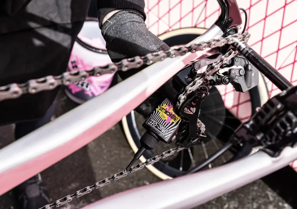 Wie schmiert man die Fahrradkette?