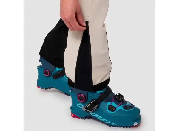 Salewa Sella Durastretch Light Damen Hose in Schwarz.
