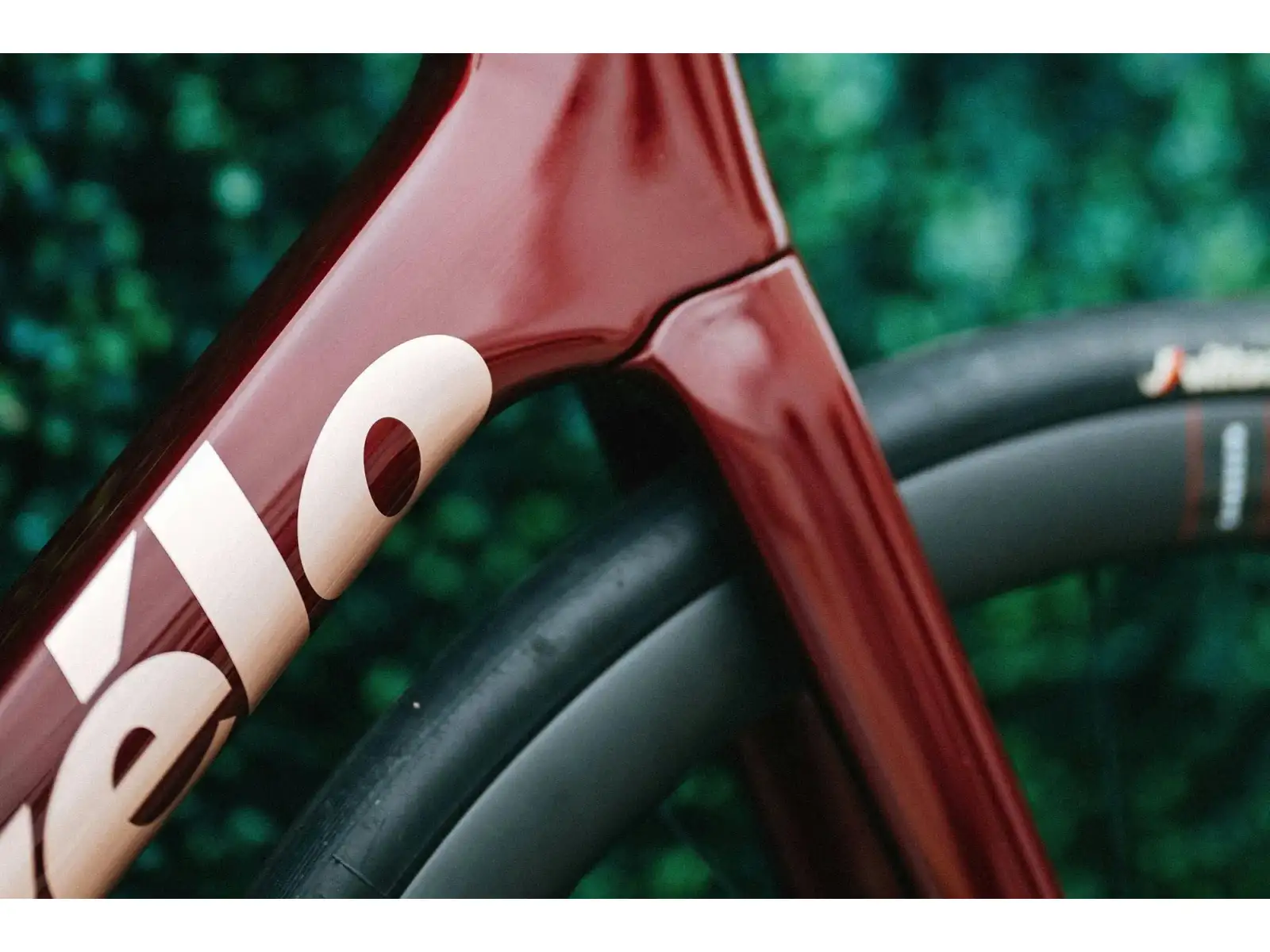 Cervélo Caledonia 5 Rival AXS Straßenrad Carmine