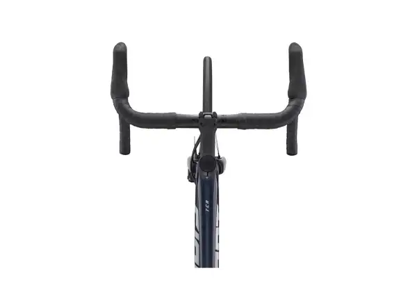 Giant TCR Advanced Pro 0 Disc Di2 GE Rennrad cold night
