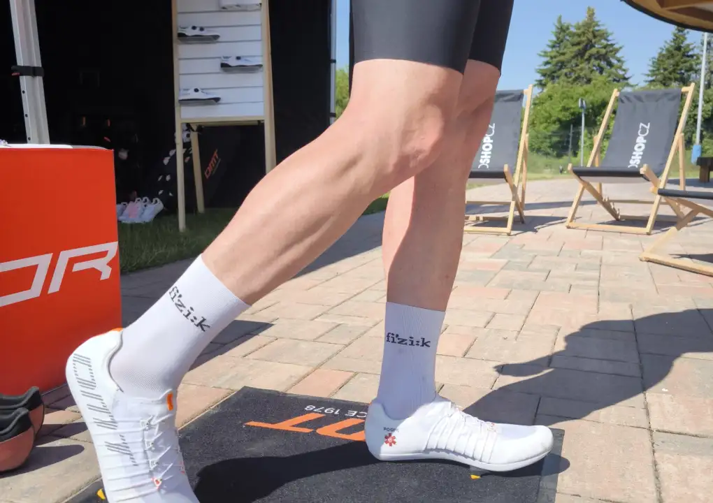 Testen von Pogis DMT-Rennradschuhen