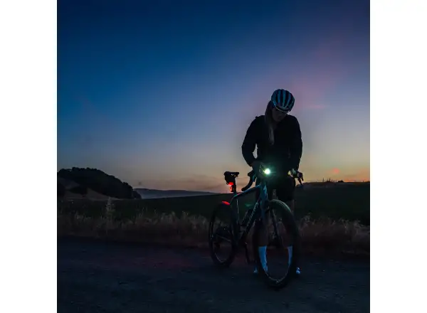 Lezyne Radar React System Set Frontlicht und Rücklicht