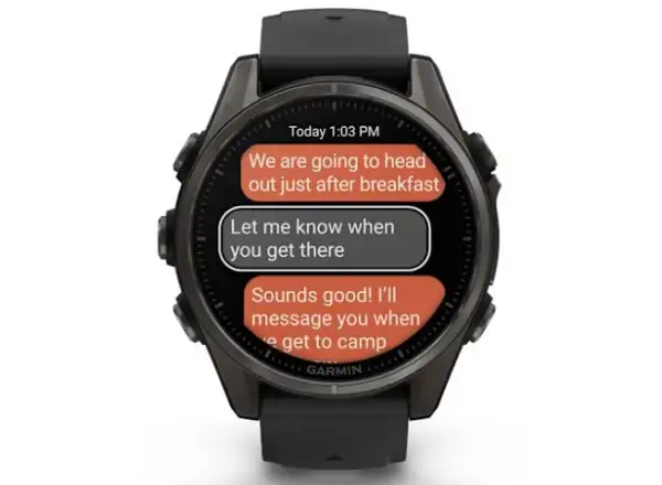 Garmin fenix 8 - 43 mm AMOLED Saphir Smartwatch in Carbon Titanium Schwarz/Steingrau