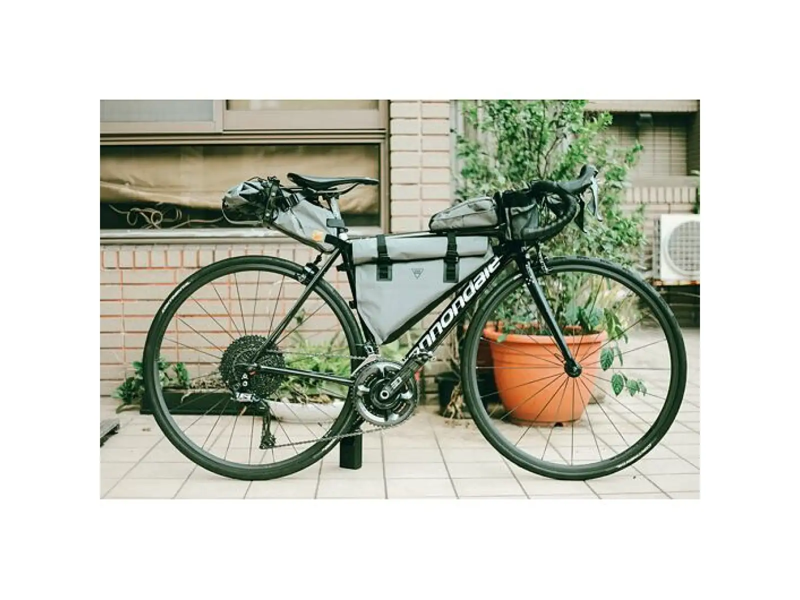 Woho X-Touring Top-Tube Rahmentasche 850 ml Honeycomb Iron Grau