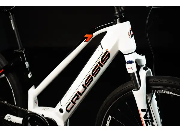 Crussis e-Cross low 7.8-M ist ein Elektro-Mountainbike.