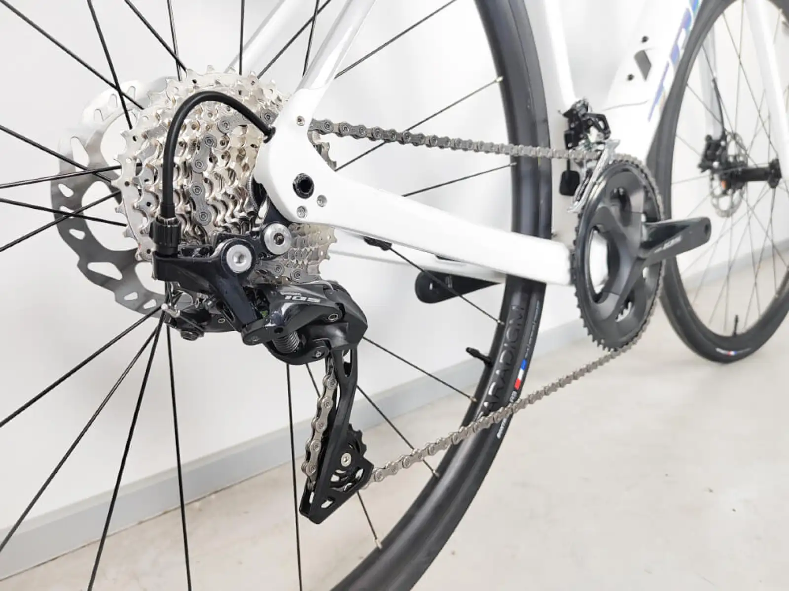 Trek Domane SL 5 Rennrad Weiß/Quicksilver
