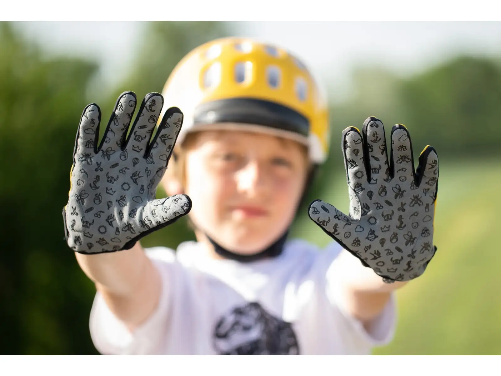 Woom 5 Kinderhandschuhe sonnengelb