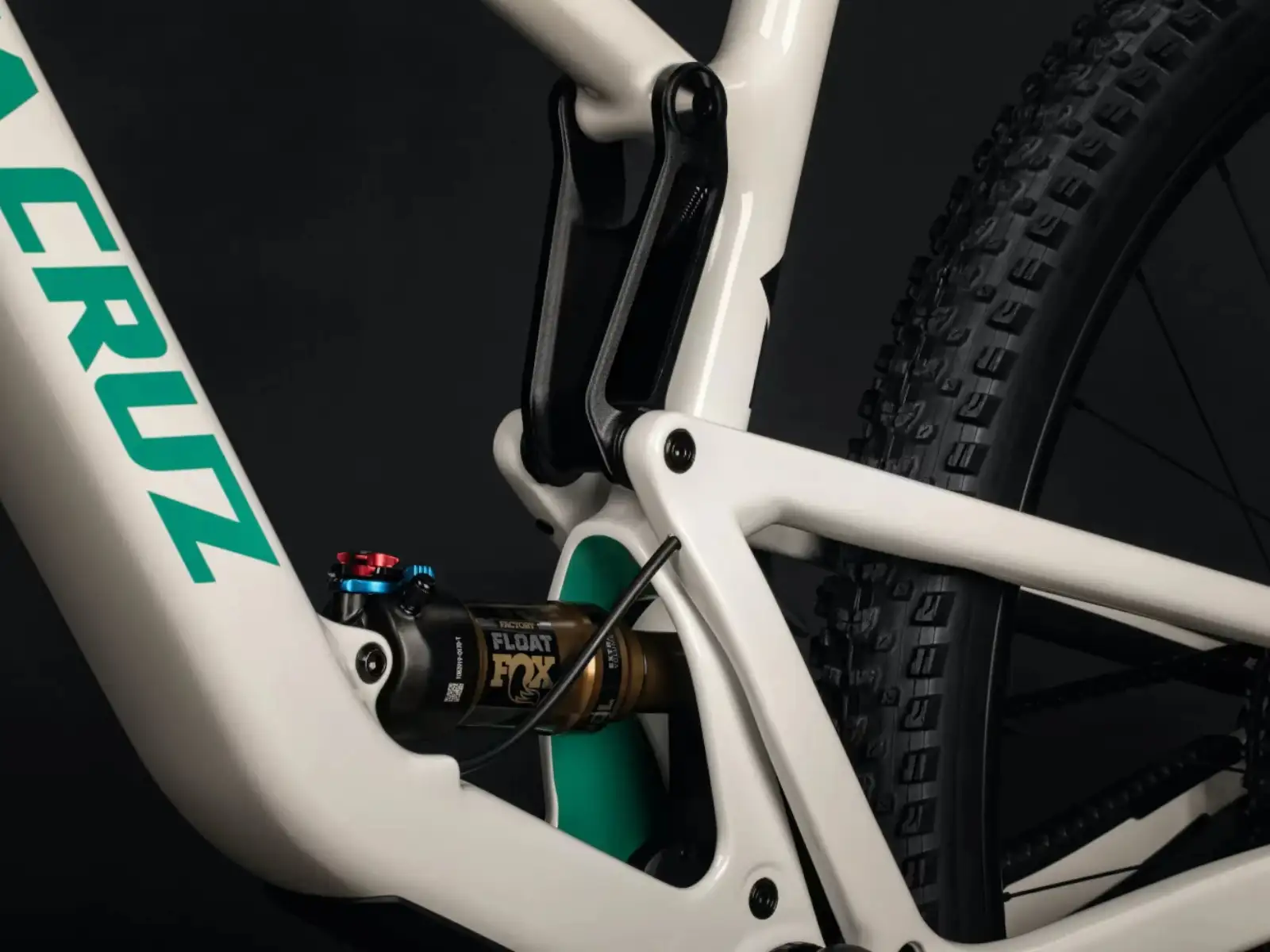 Santa Cruz Tallboy 5 C GX AXS RSV vollgefedertes Fahrrad Gloss White