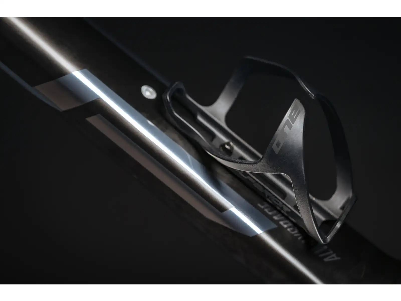 One Bikeparts B.Cage 50 L Flaschenhalter black/grey