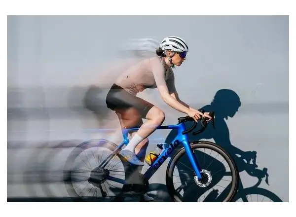 Cervélo Soloist Force AXS Straßenrad Azure