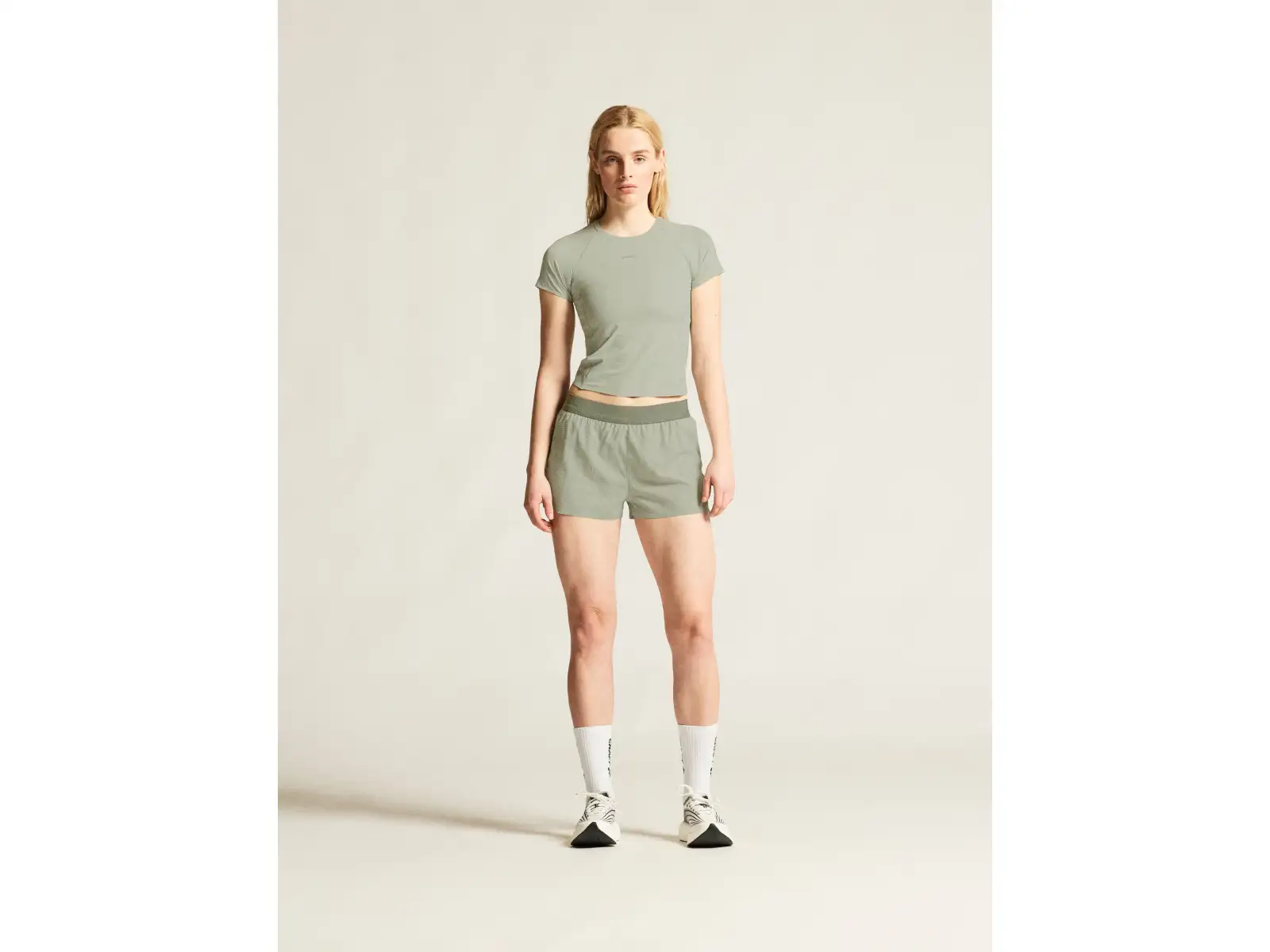 Craft Hypervent Cropped Damen T-Shirt grau