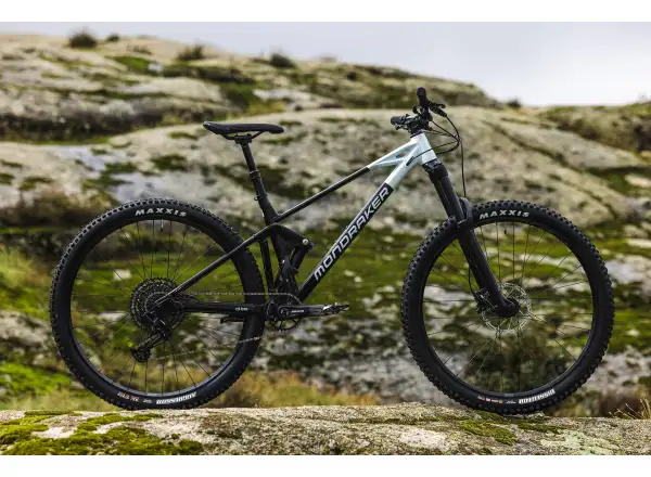 Mondraker Raze vollgefedertes Fahrrad black/dirty white