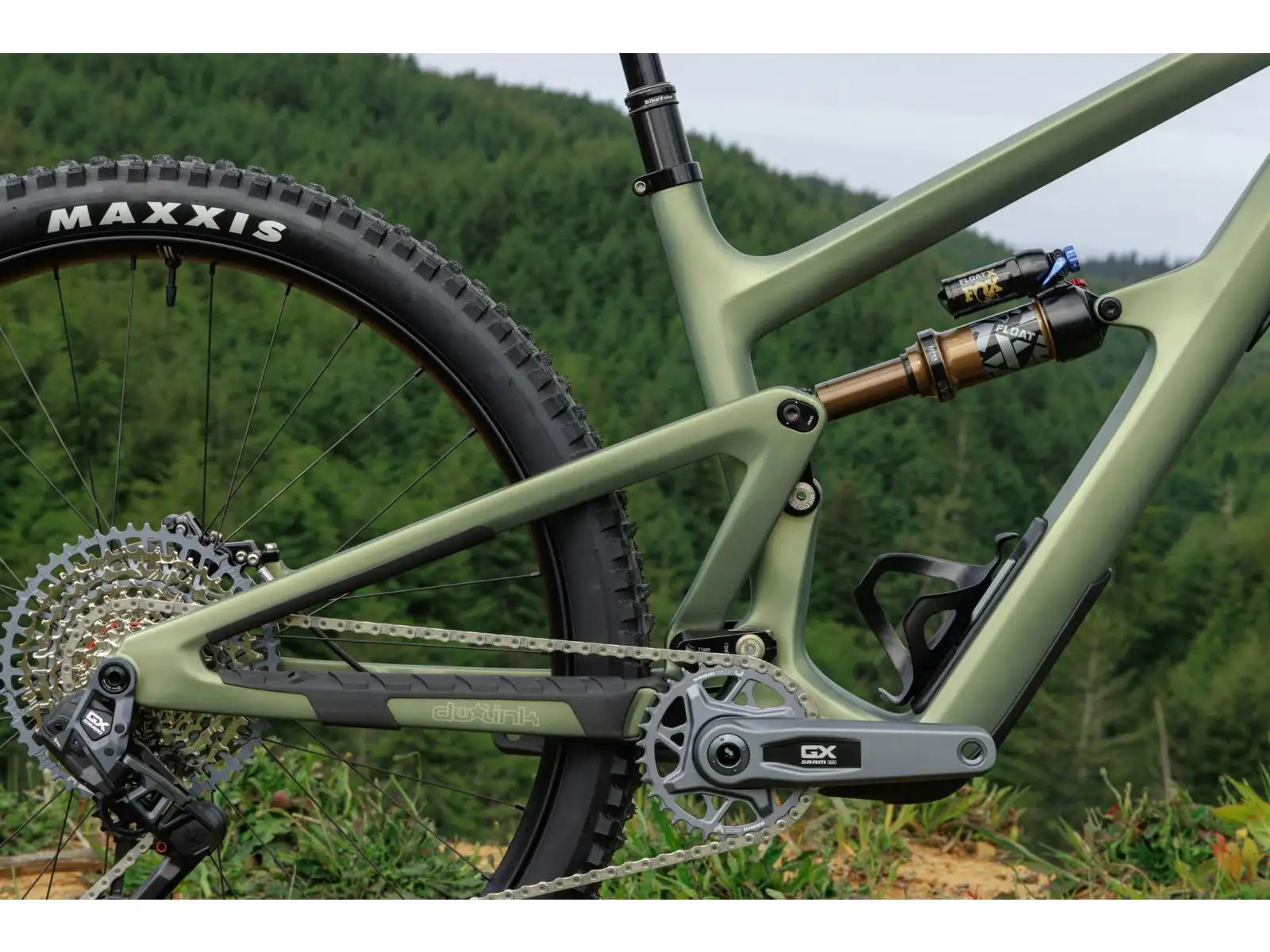 Ibis Ripmo V3 Eagle 90 Mountainbike Olive Swamp Monster