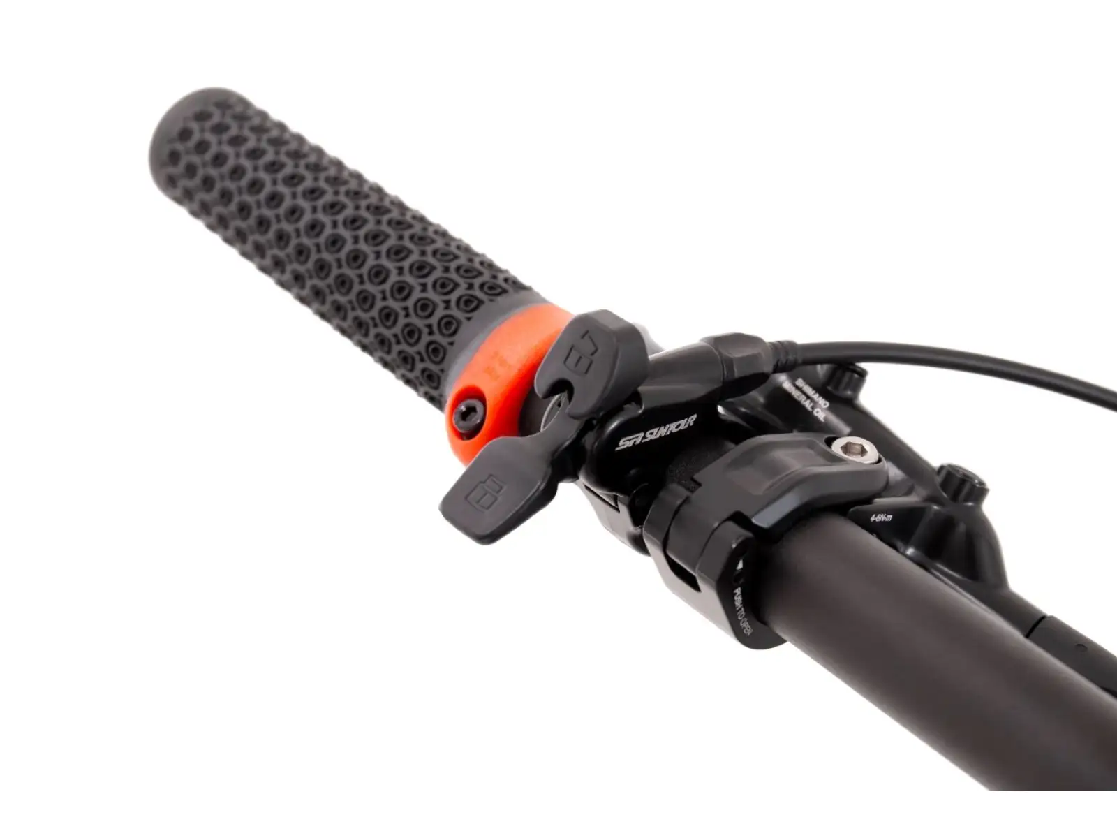 Rock Machine Torrent 70 29 Mountainbike in Gloss Rot/Weiß/Schwarz.