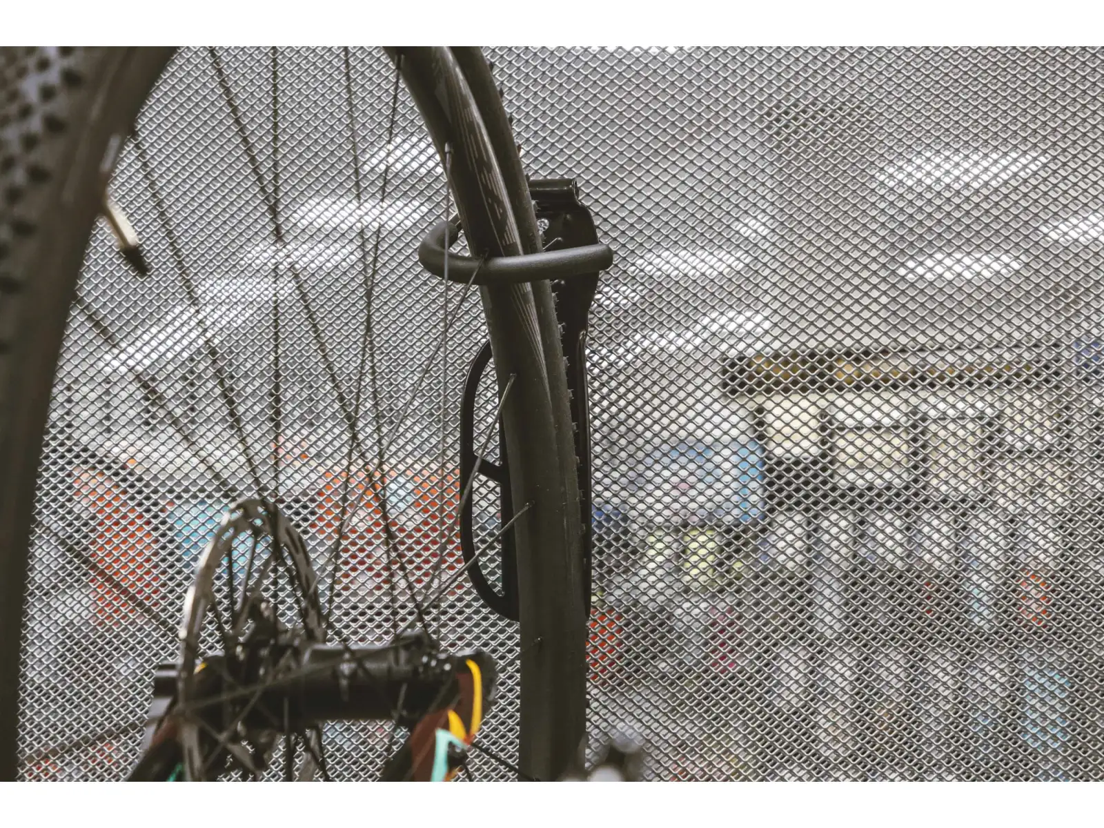 Force Fahrradhalter zur Wandmontage für Vorderrad