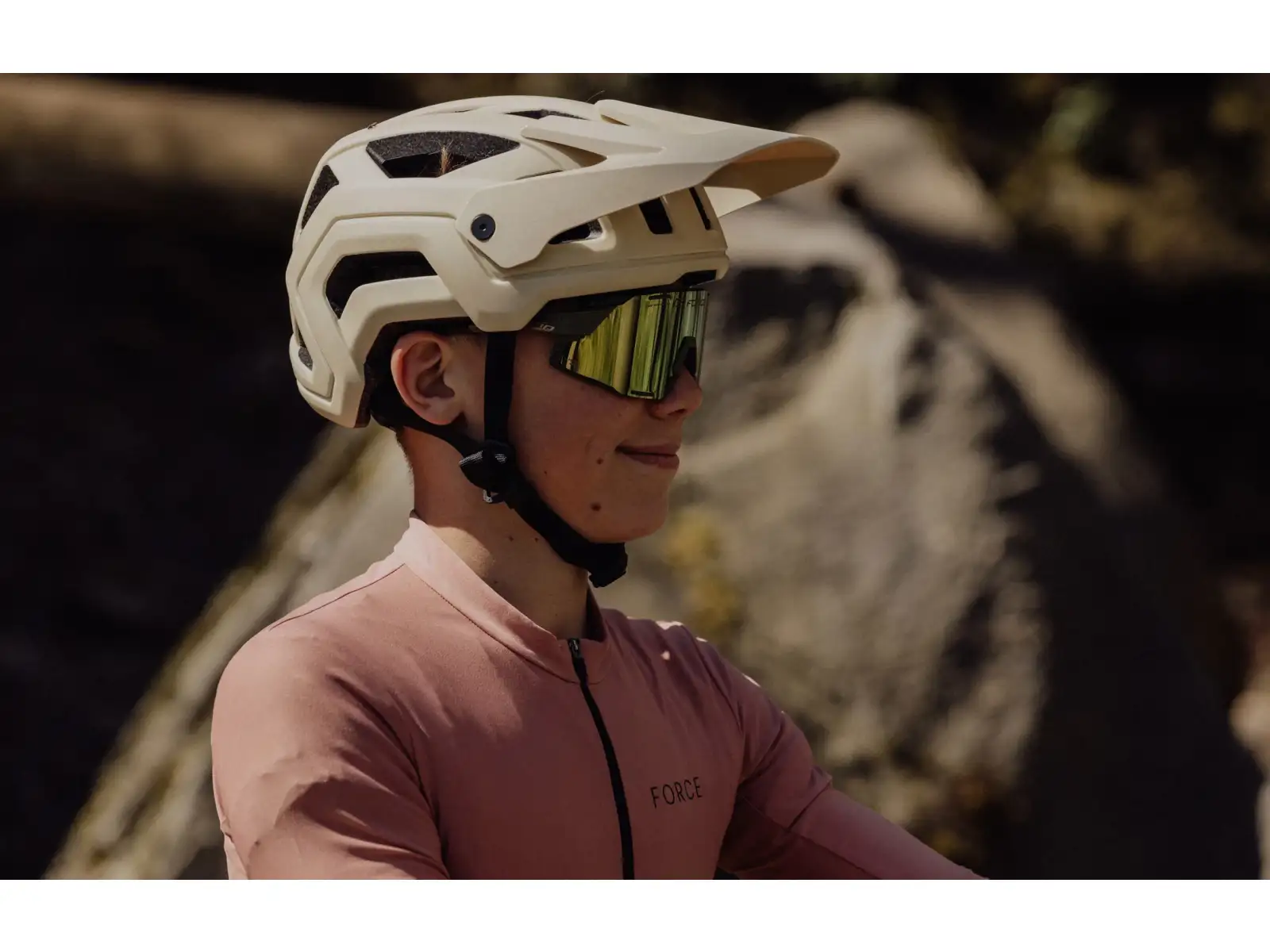 Force Trail MTB Helm cremefarben