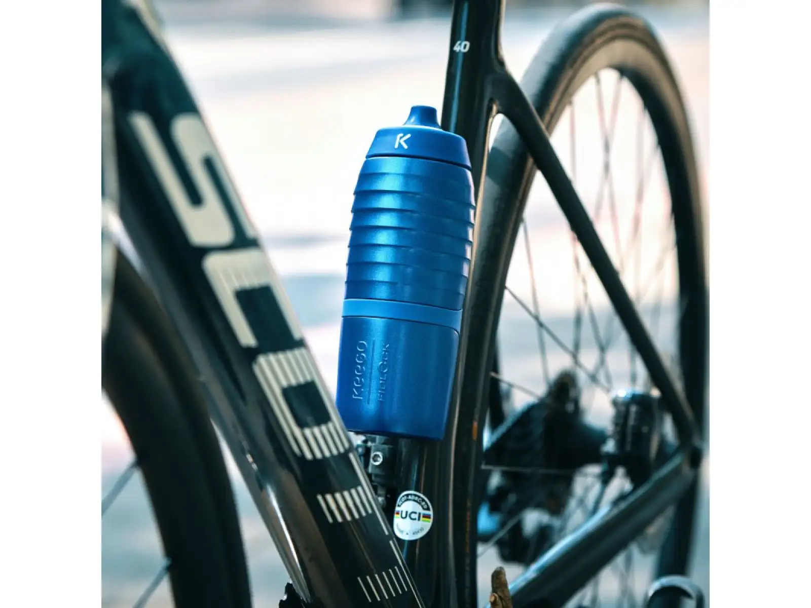 Fidlock Twist Keego Flasche 600 ml + Flaschenhalterung Blau