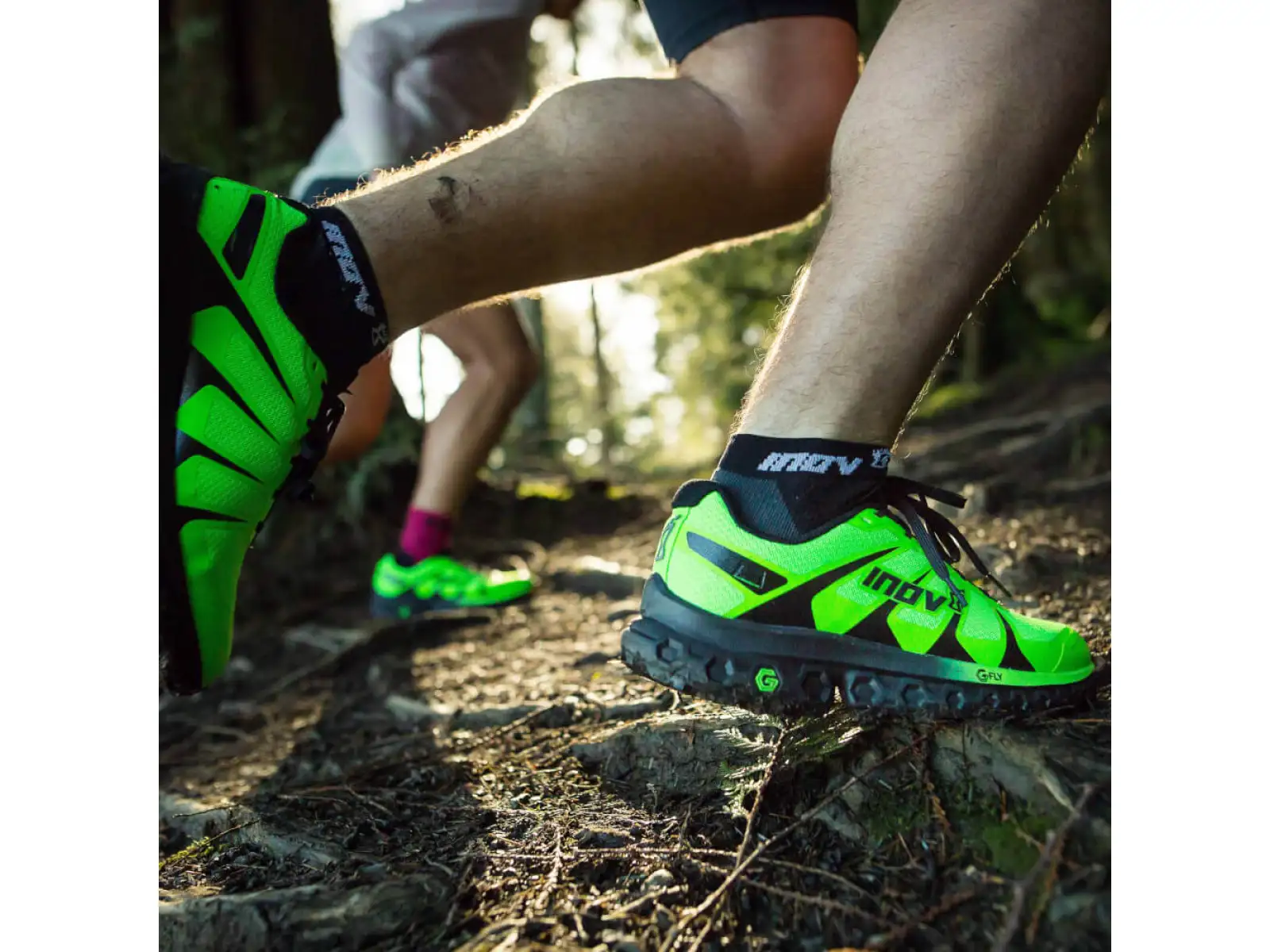 Inov-8 Trailfly Ultra G 300 Max Herren-Laufschuhe grün/schwarz