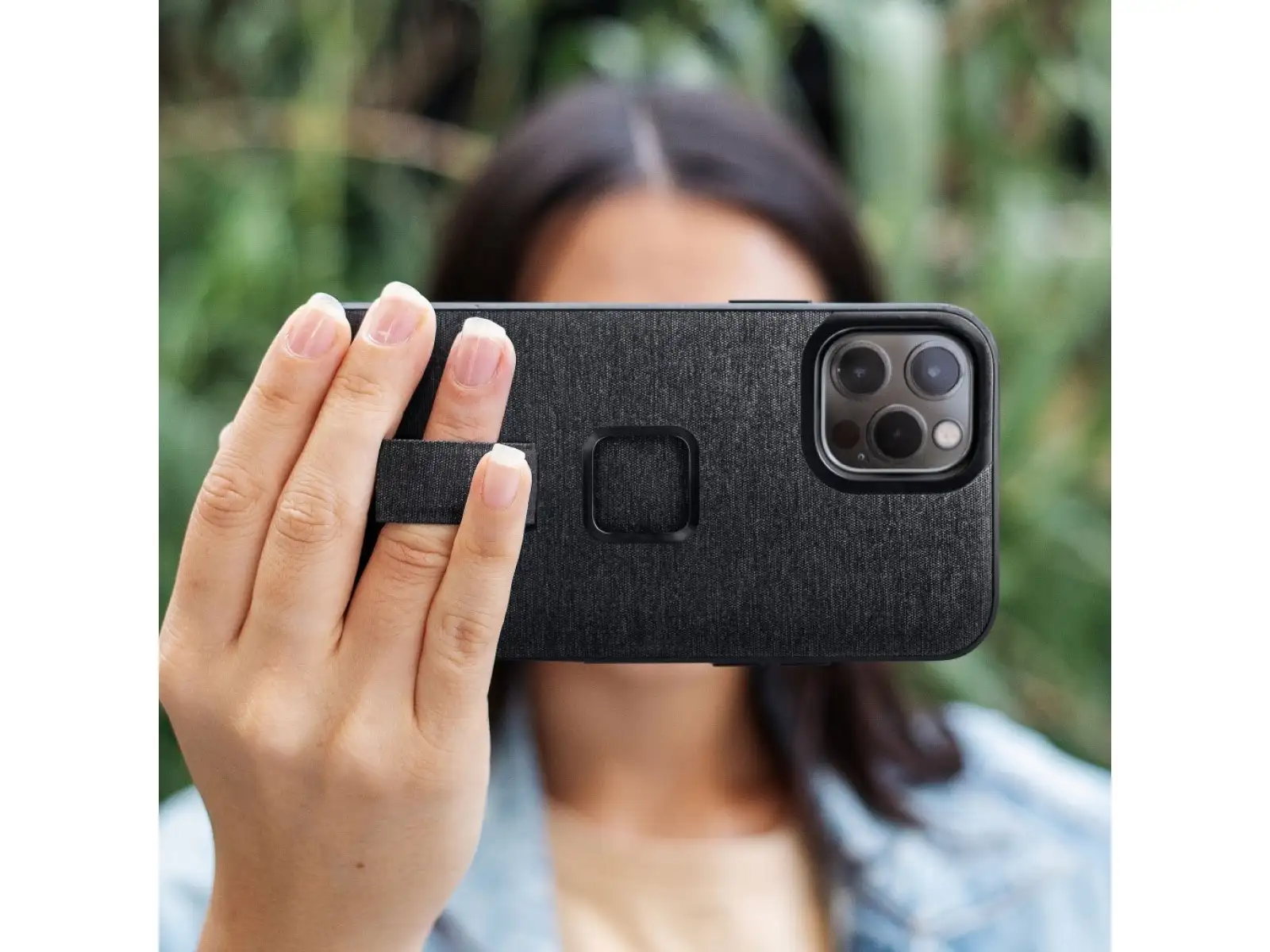 Peak Design Everyday Loop V2 Hülle für iPhone 15 Pro Charcoal