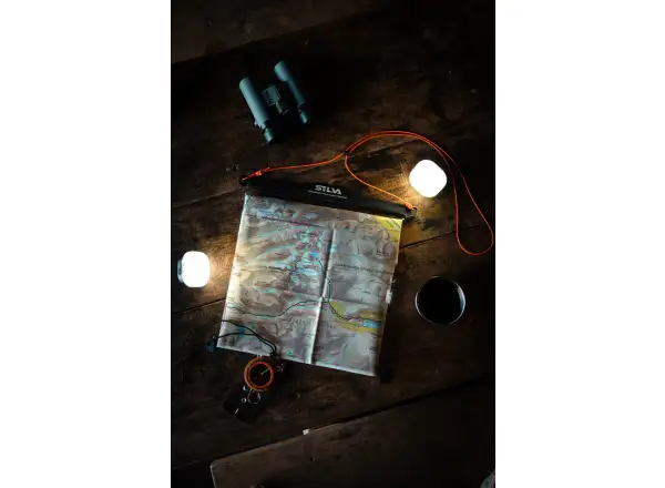 Silva Glow Recharge kompakte Taschenlampe schwarz