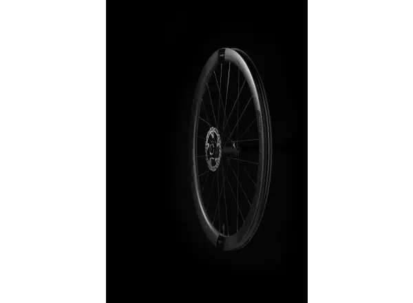 FFWD RYOT77 DT240 2:1 EXP Straßenrad Laufräder Drahtreifen Mattschwarz Nuss Sram XDR