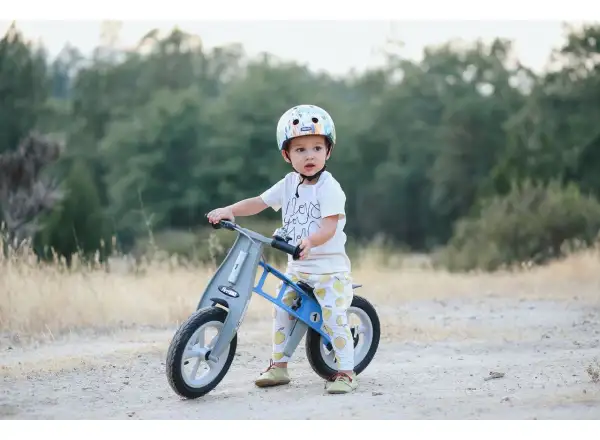 First Bike Street Kinderlaufrad blau