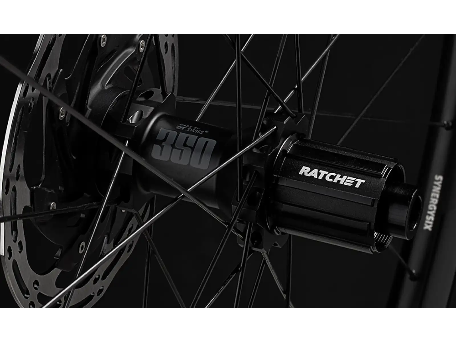 FFWD Outride geflochtene Gravel-Räder, DT Swiss 350 Naben Matt Black