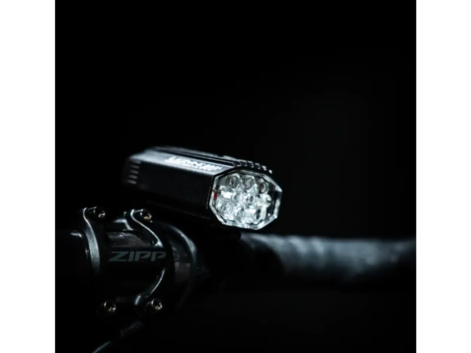 Lezyne Micro Drive 800+ Front - Vorderlicht Satin Black