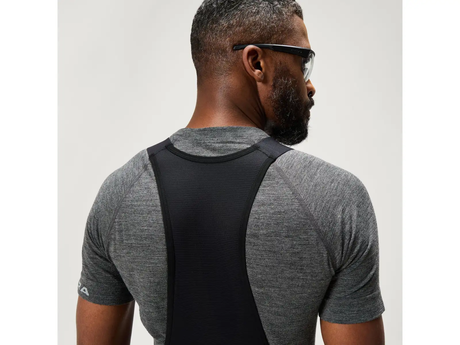 Endura Loop Herren-Shorts mit Polster und Trägern Black