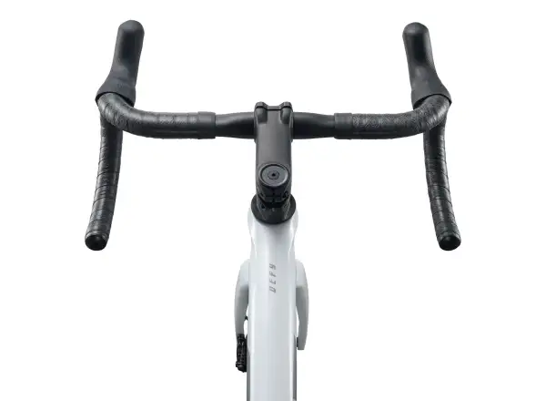 Giant Defy Advanced 2 Rennrad Pearl White