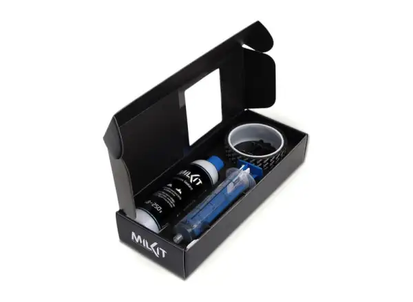 milKit Tubeless Conversion Kit mit 45 mm Ventilen und 25 mm Band.