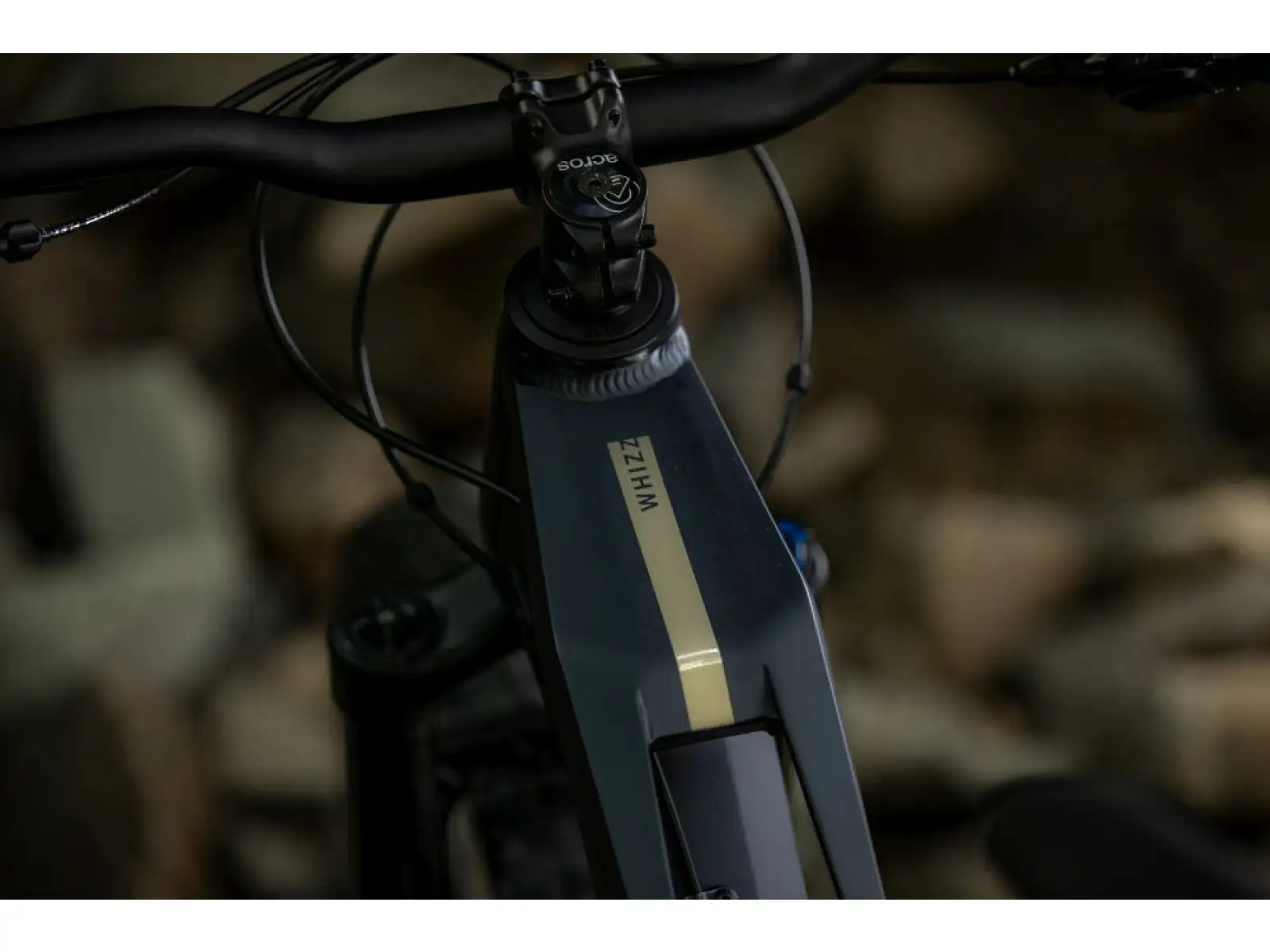 Rock Machine Whizz FS I 50 Mountainbike Matte Milliardär Blau.