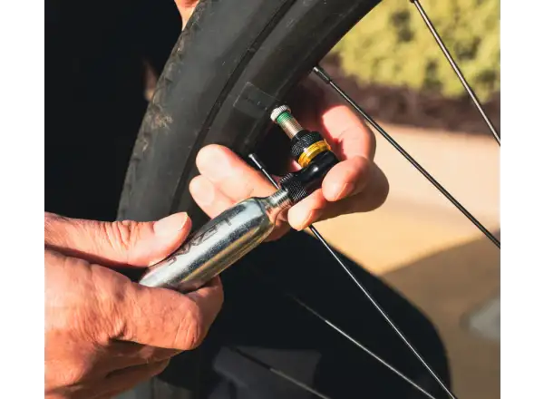 Lezyne Pocket Drive CO2 Pumpe + 16 g Kartusche