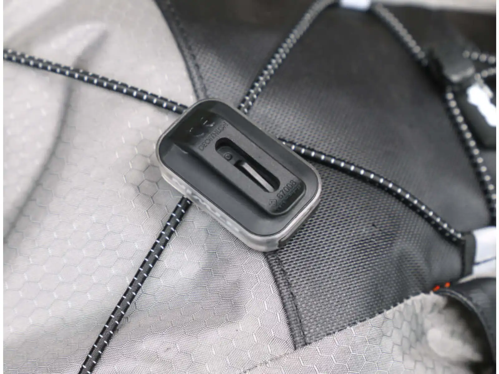Woho X-Touring Dry Bag Satteltasche 8-12 l Honeycomb Iron grau Größe M.