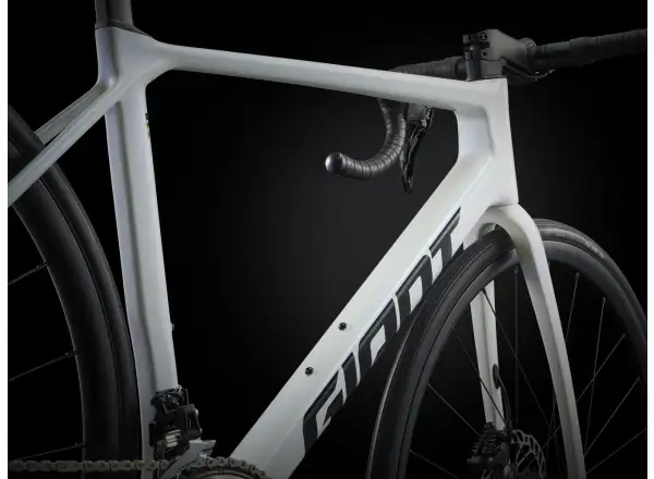 Giant TCR Advanced 2 KOM Rennrad Illusion White