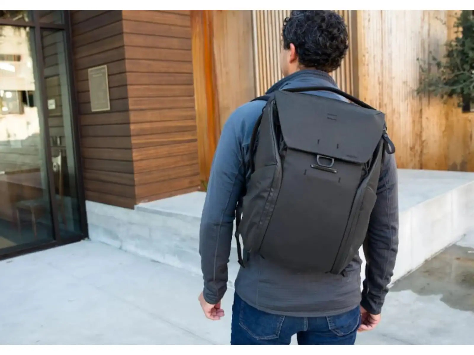 Peak Design Everyday Rucksack 20 l Schwarz